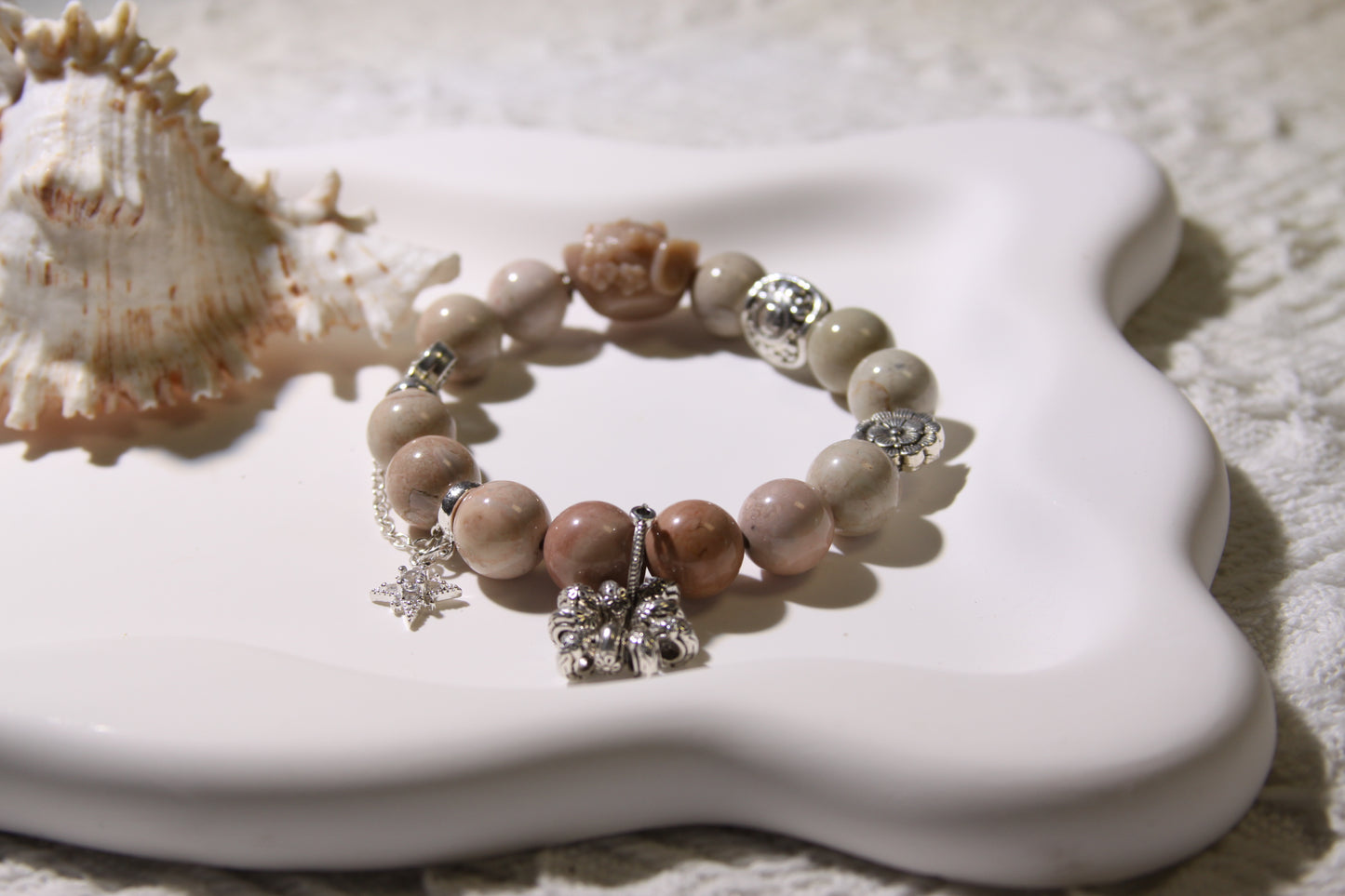 Desert Bloom Bracelet: Alaschan Agate Elegance[Alaschan Agate]